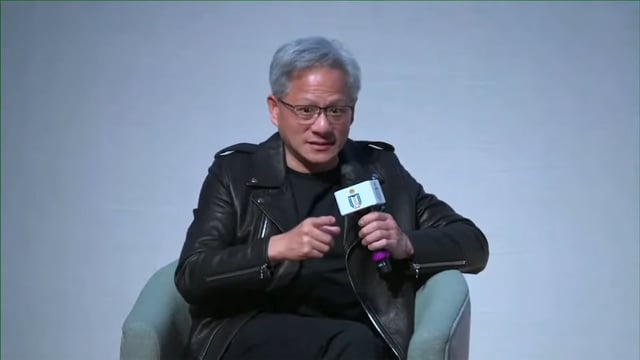 AI翻译流畅度与准确性的矛盾示意图